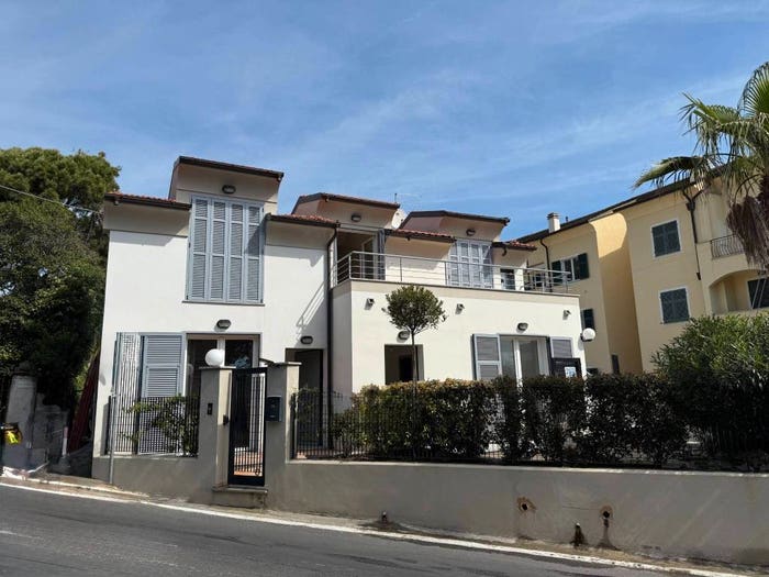 Appartamento bilocale in vendita in Viale Silvio Amico, Centro, Loano