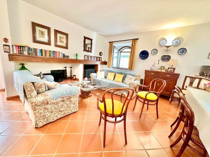 Casa con 5 locali in vendita in via Santa Caterina, Cerreto di Spoleto