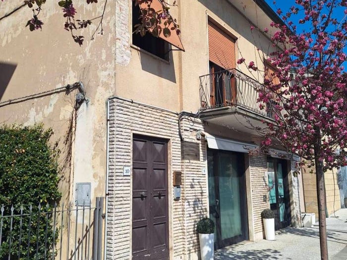 Appartamento con 6 locali in vendita in Centro, Capannori