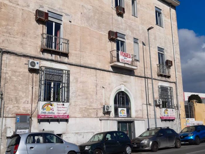Casa con 6 locali in vendita in Via Terracina, Fuorigrotta, Napoli