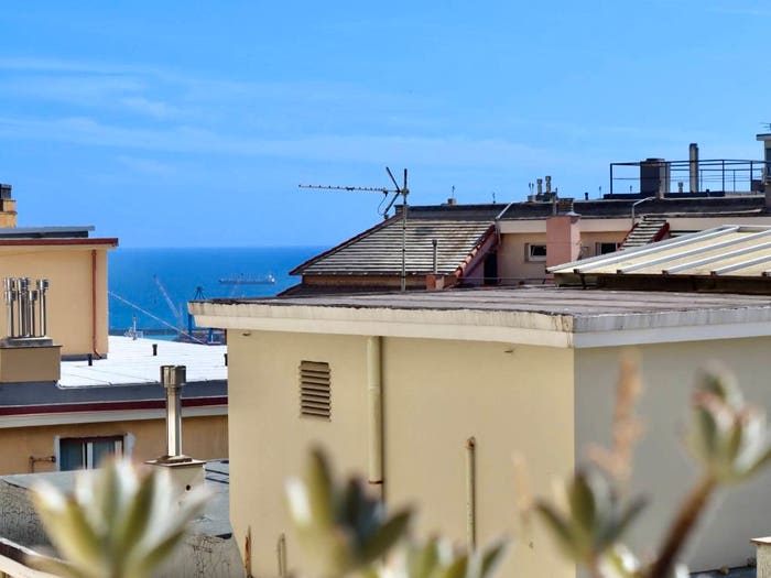 Appartamento con 6 locali in vendita in Via Giovanni Casartelli, Oregina, Genova