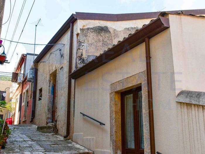 Appartamento monolocale in vendita in Via Tommaso Fazello, Centro, Noto