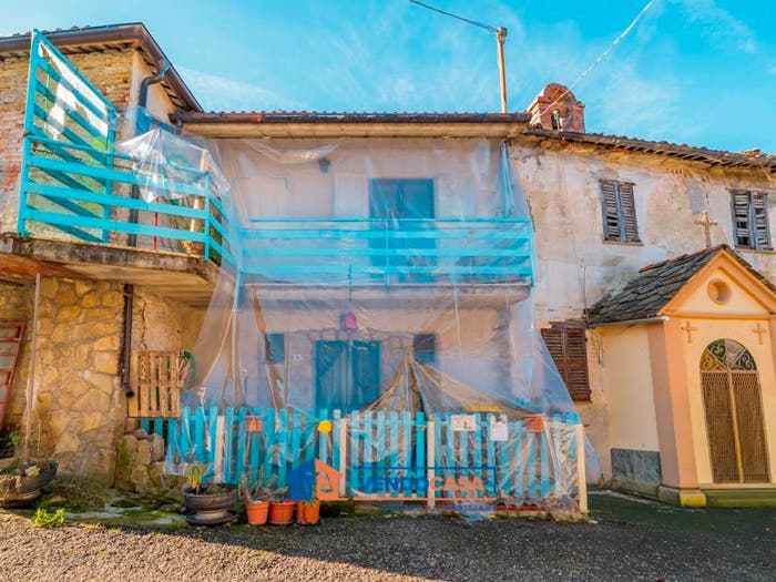 Casa quadrilocale in vendita in Frazione Mellea, Murazzano