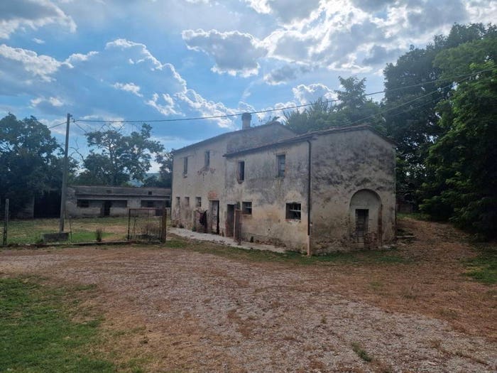Casa trilocale in vendita in Centro, Lucignano