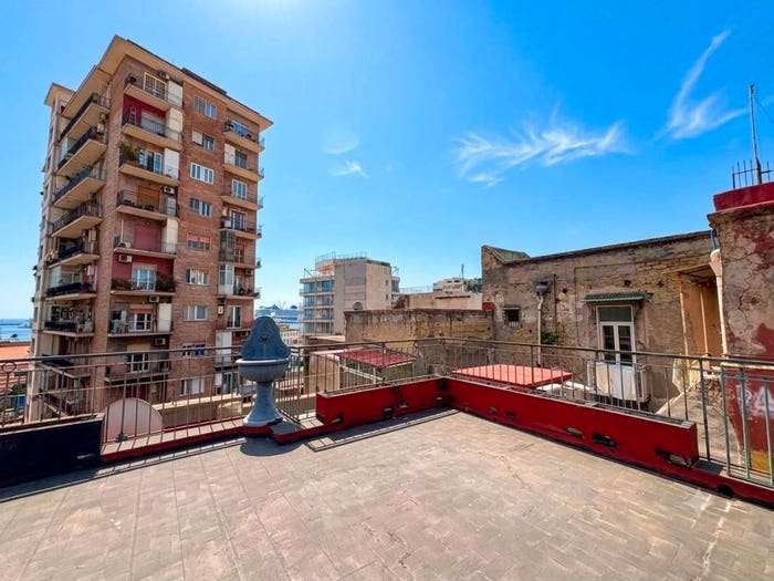 Appartamento quadrilocale in vendita in Via Giuseppe Marotta, Borgo Orefici, Napoli