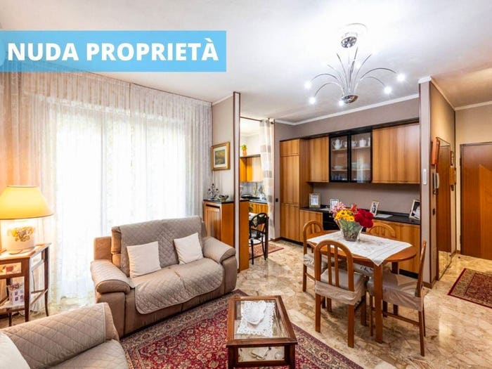 Appartamento trilocale in vendita in Via Milano, Centro, Garbagnate Milanese