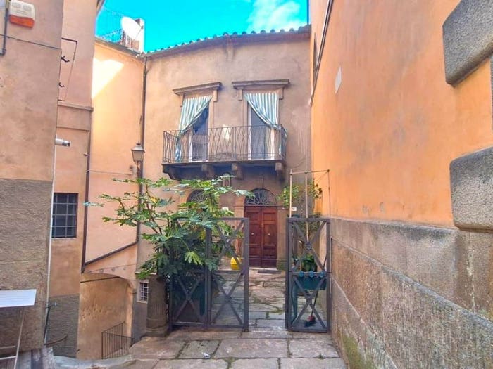 Appartamento con 6 locali in vendita in Centro, Arcidosso