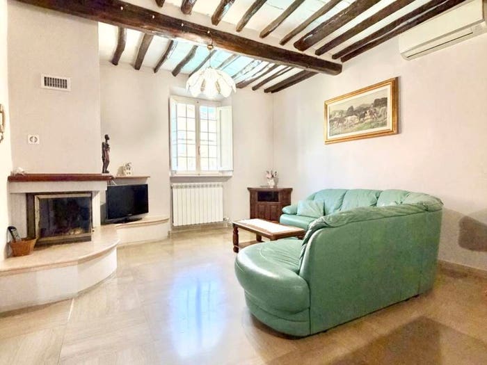Casa con 6 locali in vendita in Massarosa Paese, Massarosa