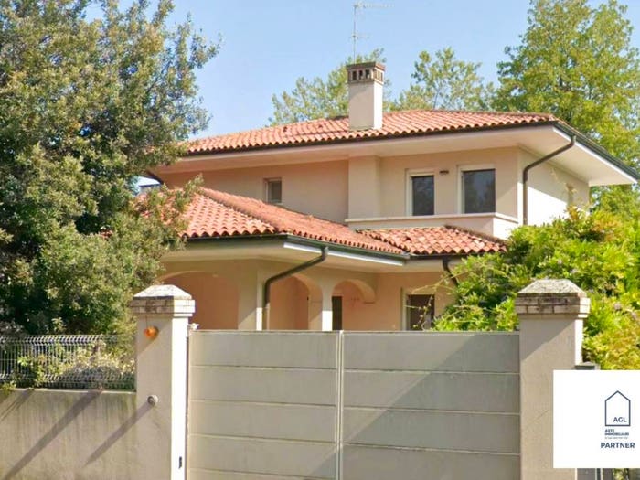 Casa con 6 locali in vendita in Via Ernesto Gastaldo, Ponzano, Ponzano Veneto
