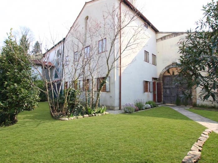 Casa quadrilocale in vendita in Piazza Guglielmo Marconi, Centro, Montegalda