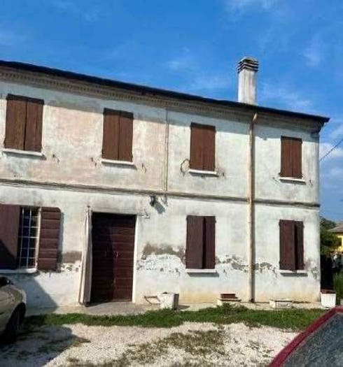 Appartamento con 6 locali in vendita in Via Volto, Pieve Di Coriano, Borgo Mantovano