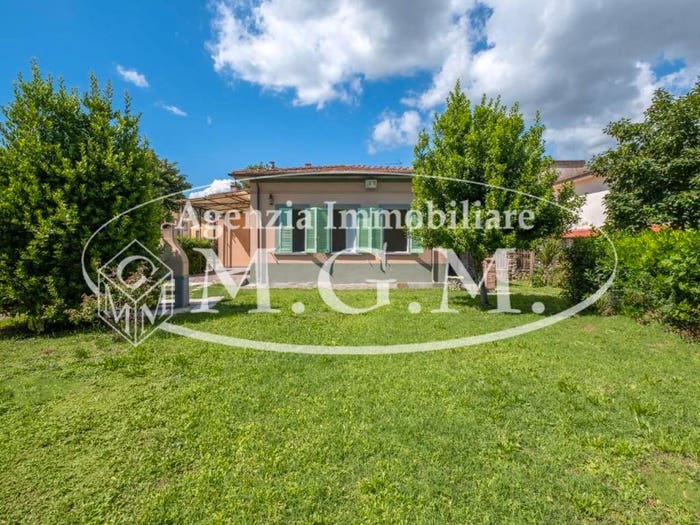 Casa quadrilocale in vendita in Via Giovanni Pascoli, Cascine La Croce, Buti