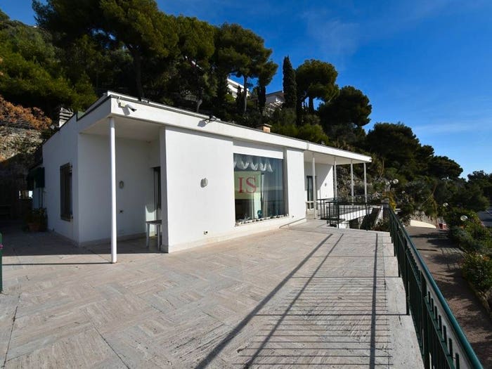 Casa con 6 locali in vendita in Via Aurelia Levante, Ospedaletti