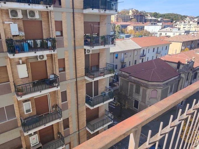 Appartamento quadrilocale in vendita in Centro, Cosenza