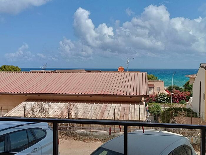Appartamento con 5 locali in vendita in Via del Leone, Alcamo