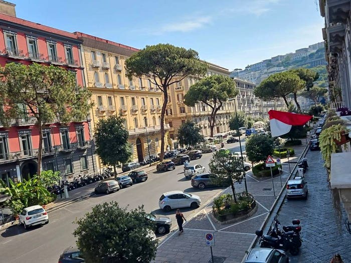 Appartamento con 6 locali in vendita in Viale Antonio Gramsci, Mergellina Piedigrotta, Napoli
