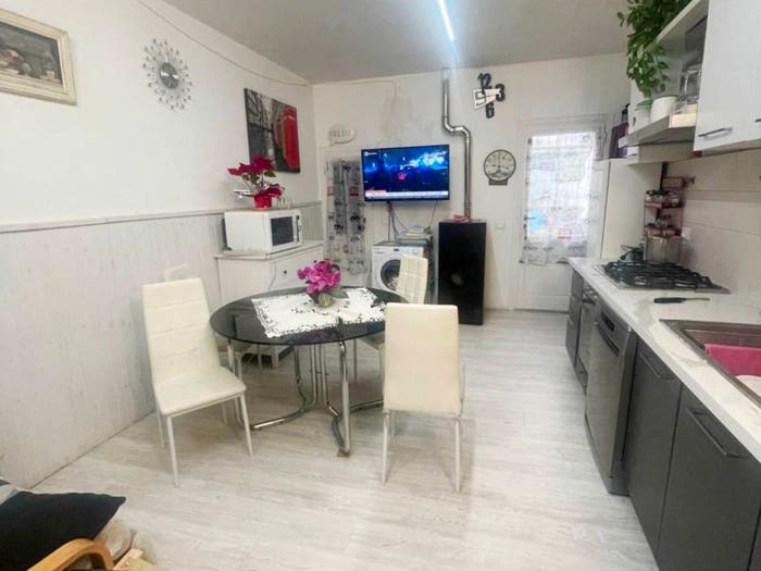 Appartamento quadrilocale in vendita in Via della Pace, Centro, Cascina