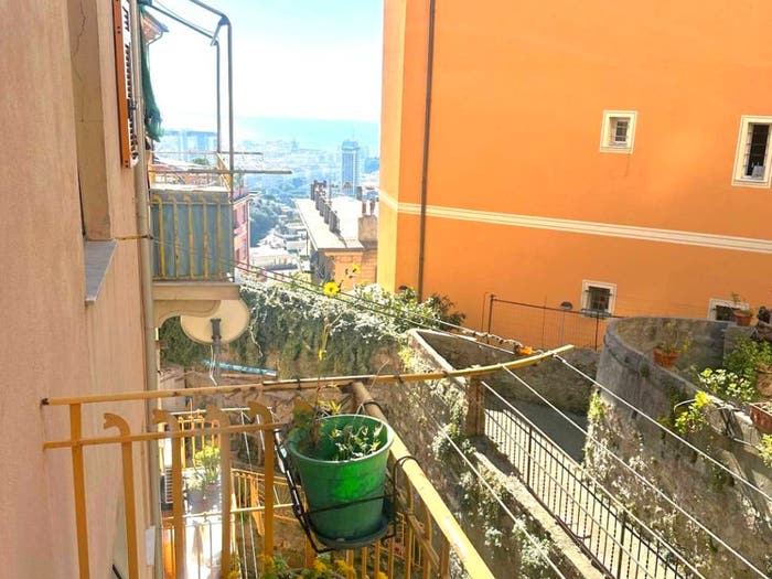 Appartamento trilocale in vendita in Via Cesare Cabella, Castelletto, Genova