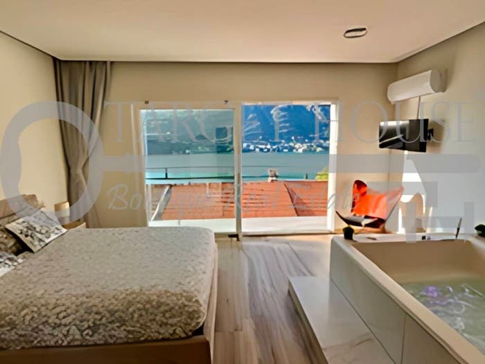 Casa trilocale in vendita in Via Enrico Caronti, Blevio