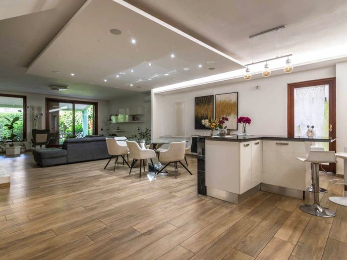 Casa con 6 locali in vendita in Strada Valle Ioro, Valle Yoro, Castelnuovo di Porto