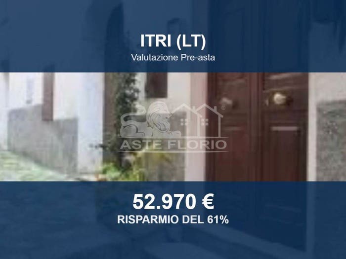 Appartamento con 6 locali in vendita in Via Vico Casale NA, Centro, Itri
