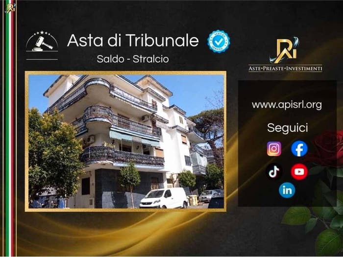 Appartamento con 6 locali in vendita in V Traversa di Via Villa Bisiagnano, Barra Ponticelli San Giovanni a Teduccio, Napoli