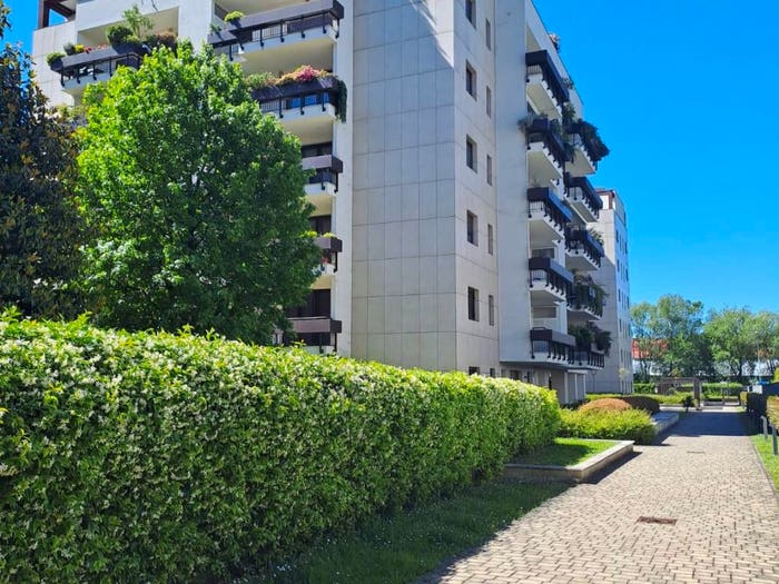 Appartamento trilocale in vendita in Via Trieste, Centro, San Donato Milanese