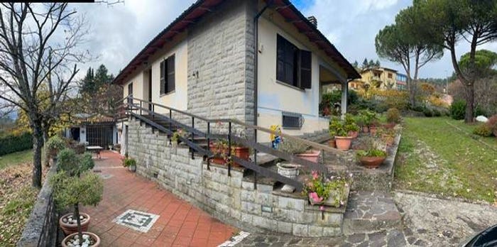 Casa con 6 locali in vendita in La Villa, Cantagallo