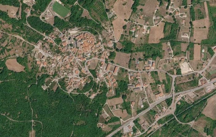 Appartamento con 5 locali in vendita in Via G Marconi, Macchia d'Isernia