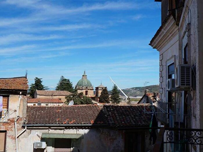 Appartamento con 6 locali in vendita in Centro, Cosenza