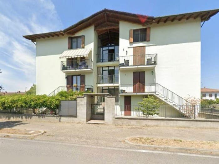 Appartamento trilocale in vendita in Via Mario Luponi, Zerbolò