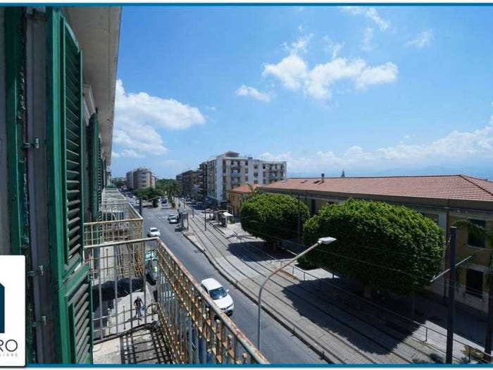 Appartamento con 6 locali in vendita in via catania, Provinciale, Messina