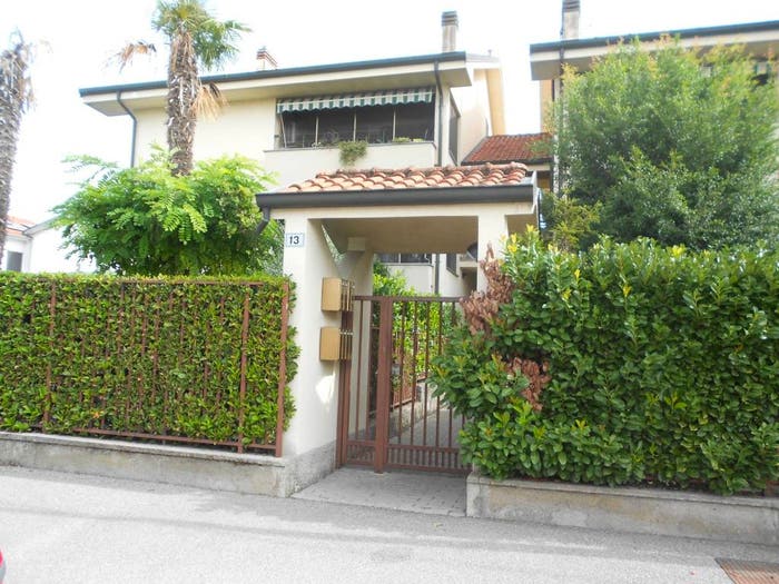 Appartamento trilocale in vendita in Via Luigi Galvani, San Martino Olearo, Mediglia