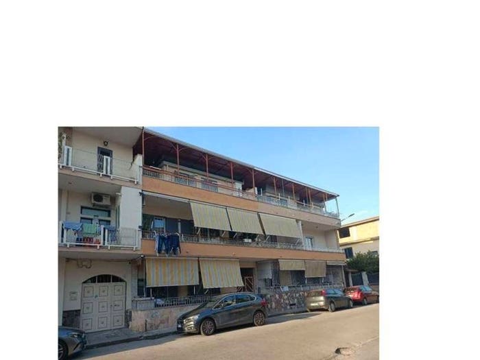 Appartamento con 5 locali in vendita in Via guglielmo marconi, Orta di Atella