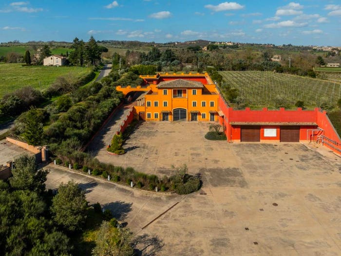 Casa con 6 locali in vendita in Località Canale, Orvieto
