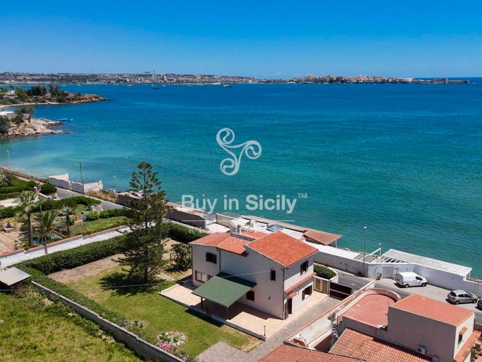 Casa con 5 locali in vendita in Via Lido Sacramento, Isola, Siracusa
