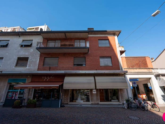 Appartamento con 6 locali in vendita in Corso Garibaldi, Centro Storico, Pordenone