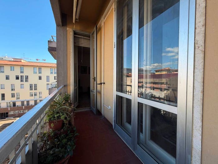 Appartamento quadrilocale in vendita in Via Giovan Battista Pergolesi, Novoli, Firenze