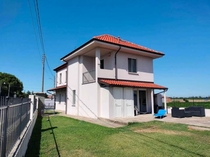 Casa con 6 locali in vendita in Via Dopolavoro, Alluvioni Piovera