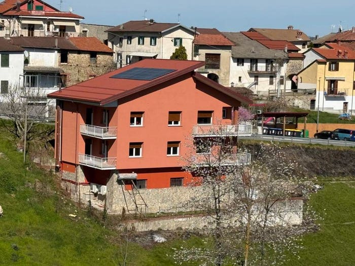 Casa con 6 locali in vendita in Via Nazionale, Valzemola, Roccavignale