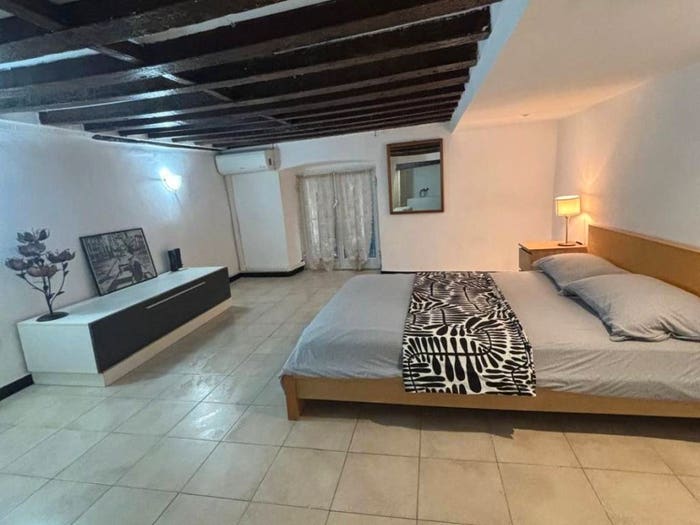 Appartamento bilocale in vendita in Vico Gattaga, Maddalena, Genova