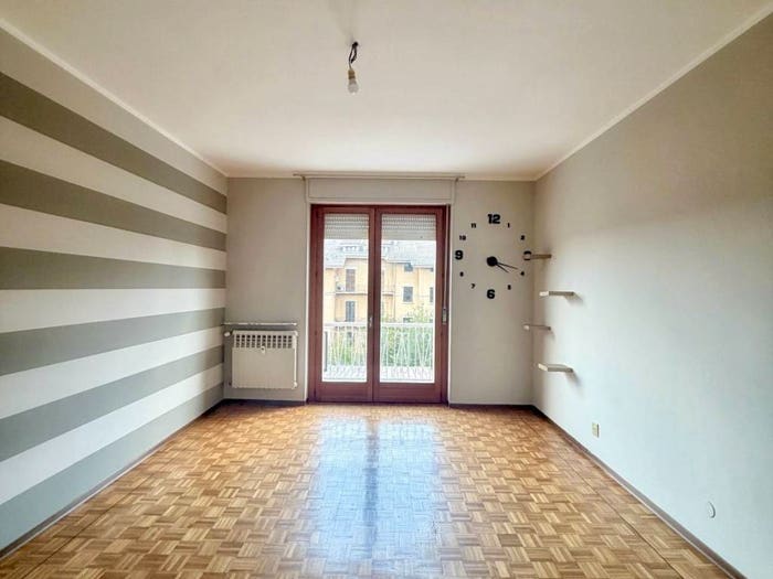 Appartamento quadrilocale in vendita in Piazza Nicola Sacco e Bartolomeo Vanzetti, Centro, Borgo San Dalmazzo