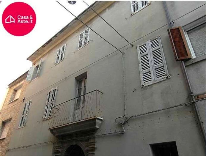 Appartamento con 6 locali in vendita in Via Roma, Centro, Monte San Pietrangeli
