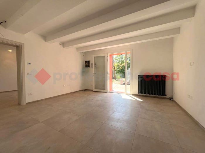 Casa con 6 locali in vendita in via umberto I, Centro, Bovolone