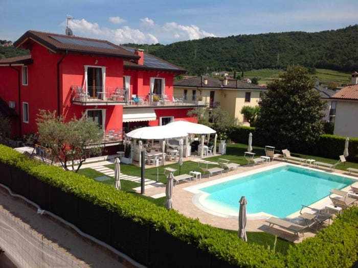 Casa con 6 locali in vendita in Via Giare, Garda
