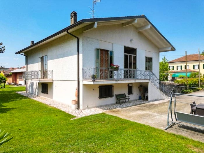 Casa con 6 locali in vendita in Centro, Isola Rizza