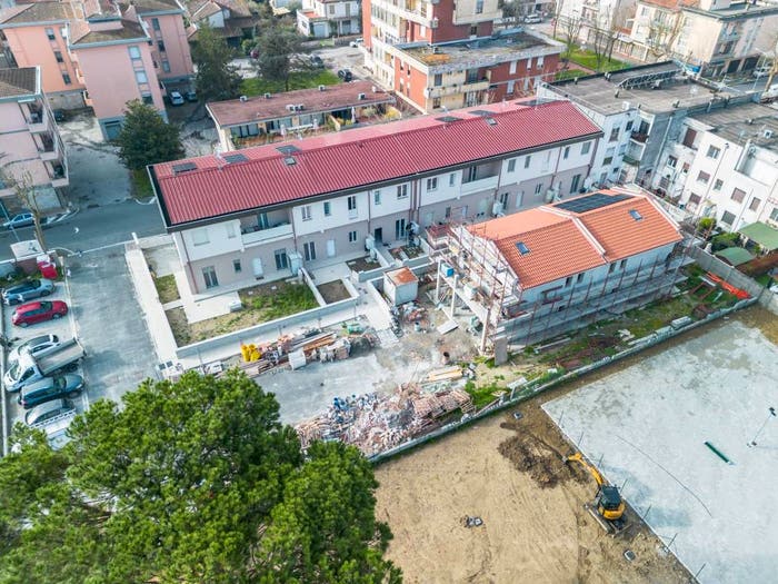 Casa con 5 locali in vendita in Viale della Repubblica, Semicentro, Cascina