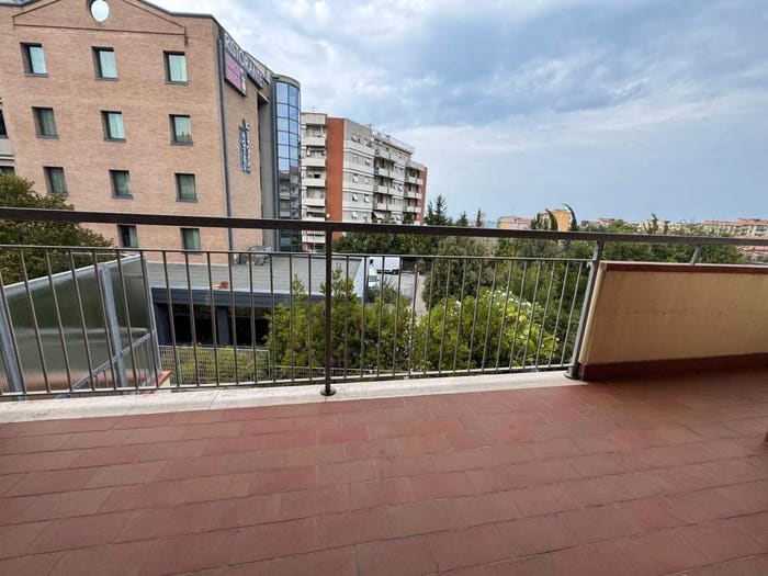 Appartamento quadrilocale in vendita in Via Sentino, Torrette, Ancona