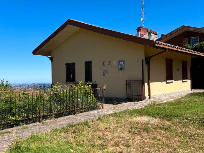 Appartamento quadrilocale in vendita in Via Carpenine, Centro, Monghidoro