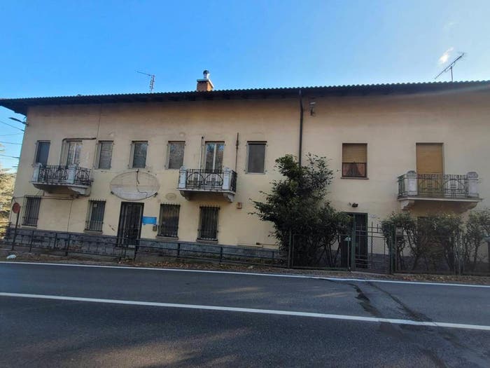 Casa con 6 locali in vendita in Via Giaveno, Avigliana